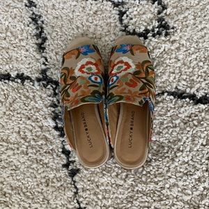 Lucky Brand Sandals